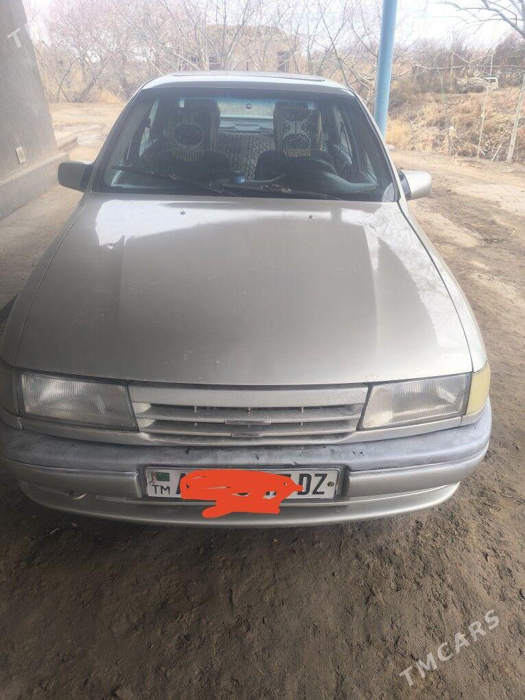 Opel Vectra 1991 - 35 000 TMT - Boldumsaz - img 1