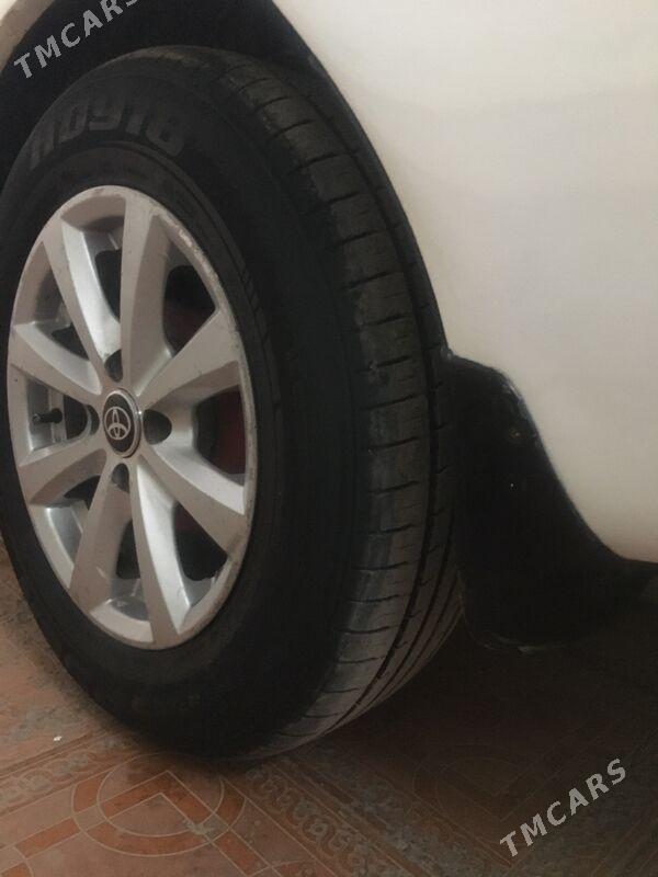 Toyota Corolla 1998 - 70 000 TMT - Кёнеургенч - img 1