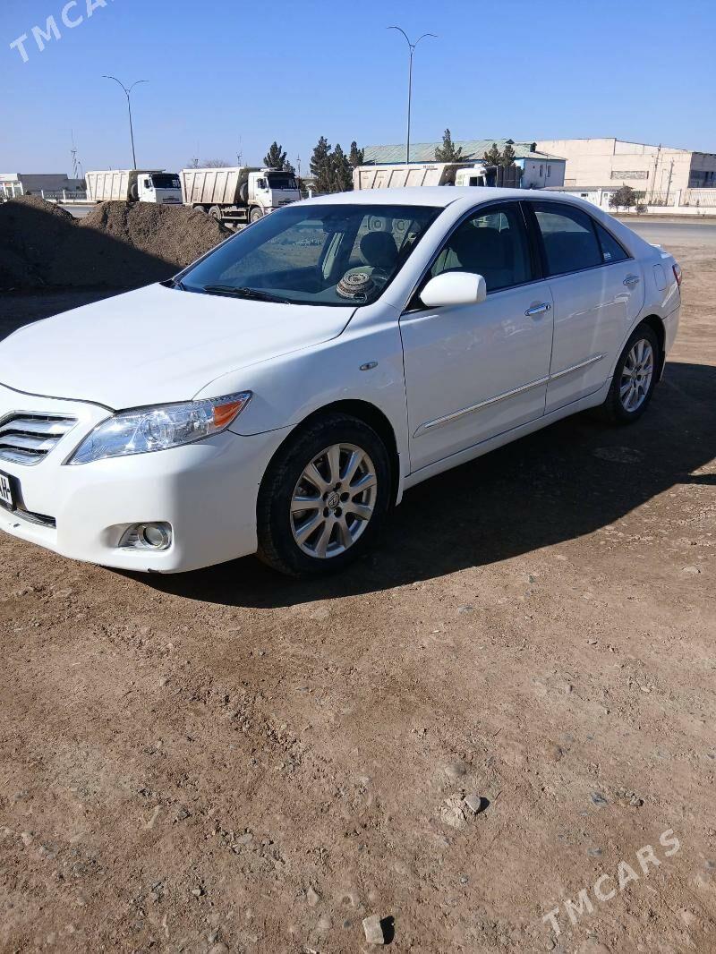 Toyota Camry 2009 - 135 000 TMT - Теджен - img 1