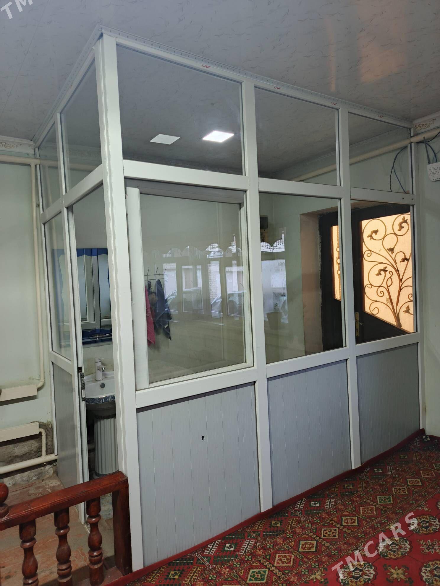 Plastik ayna prehoźka - Дашогуз - img 1