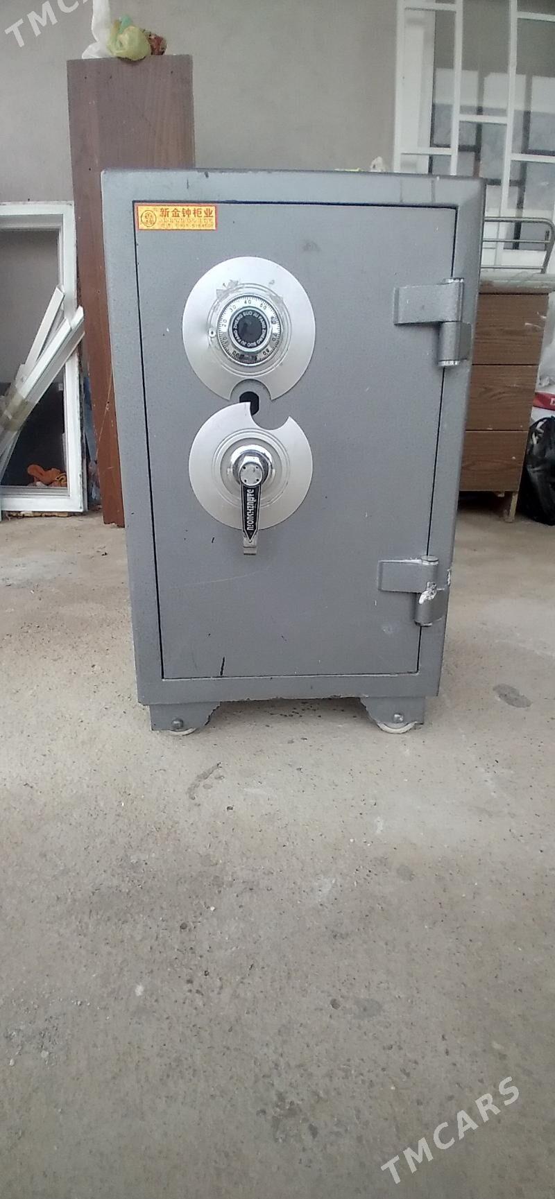 Seyf Сейф размери 60×40 - Анев - img 1