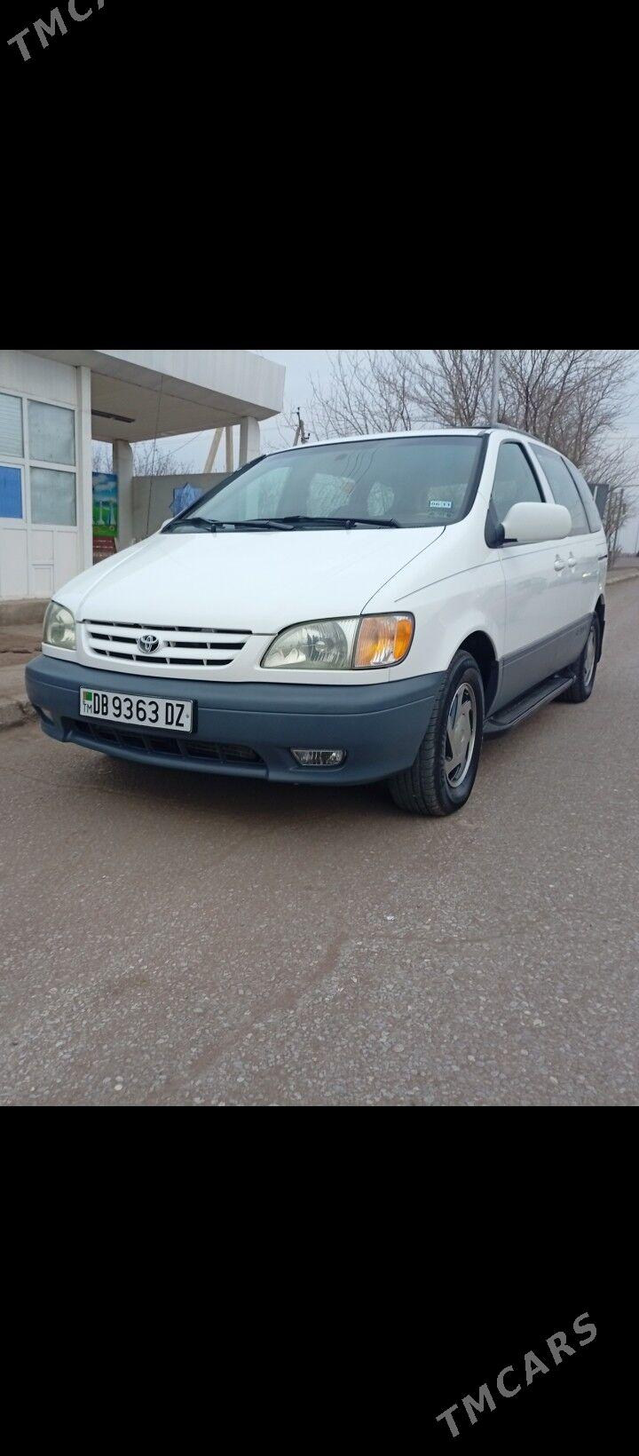 Toyota Sienna 2002 - 230 000 TMT - Daşoguz - img 1
