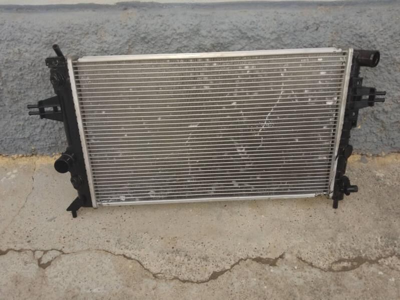 opel radÿatyr 18 400 TMT - Büzmeýin - img 1