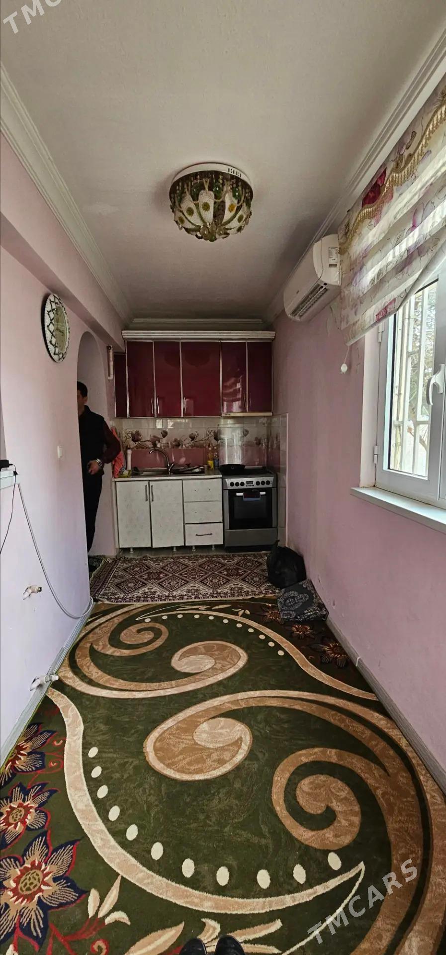 9mkr 1nji etaj 2komnat - Ашхабад - img 1