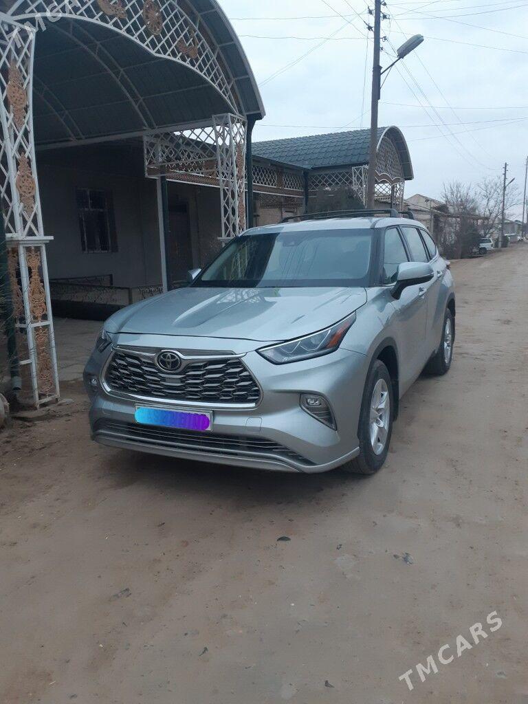 Toyota Highlander 2022 - 480 000 TMT - Gurbansoltan Eje - img 1