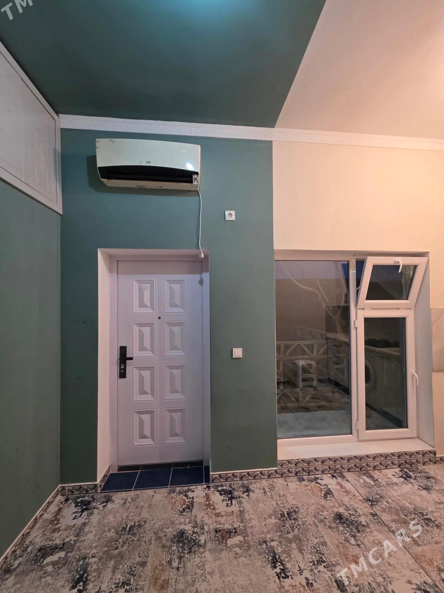 kireyine jay - Гарадамак - img 1