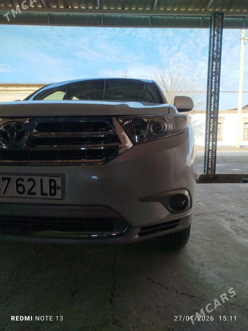 Toyota Highlander 2013 - 360 000 TMT - Чарджоу - img 1