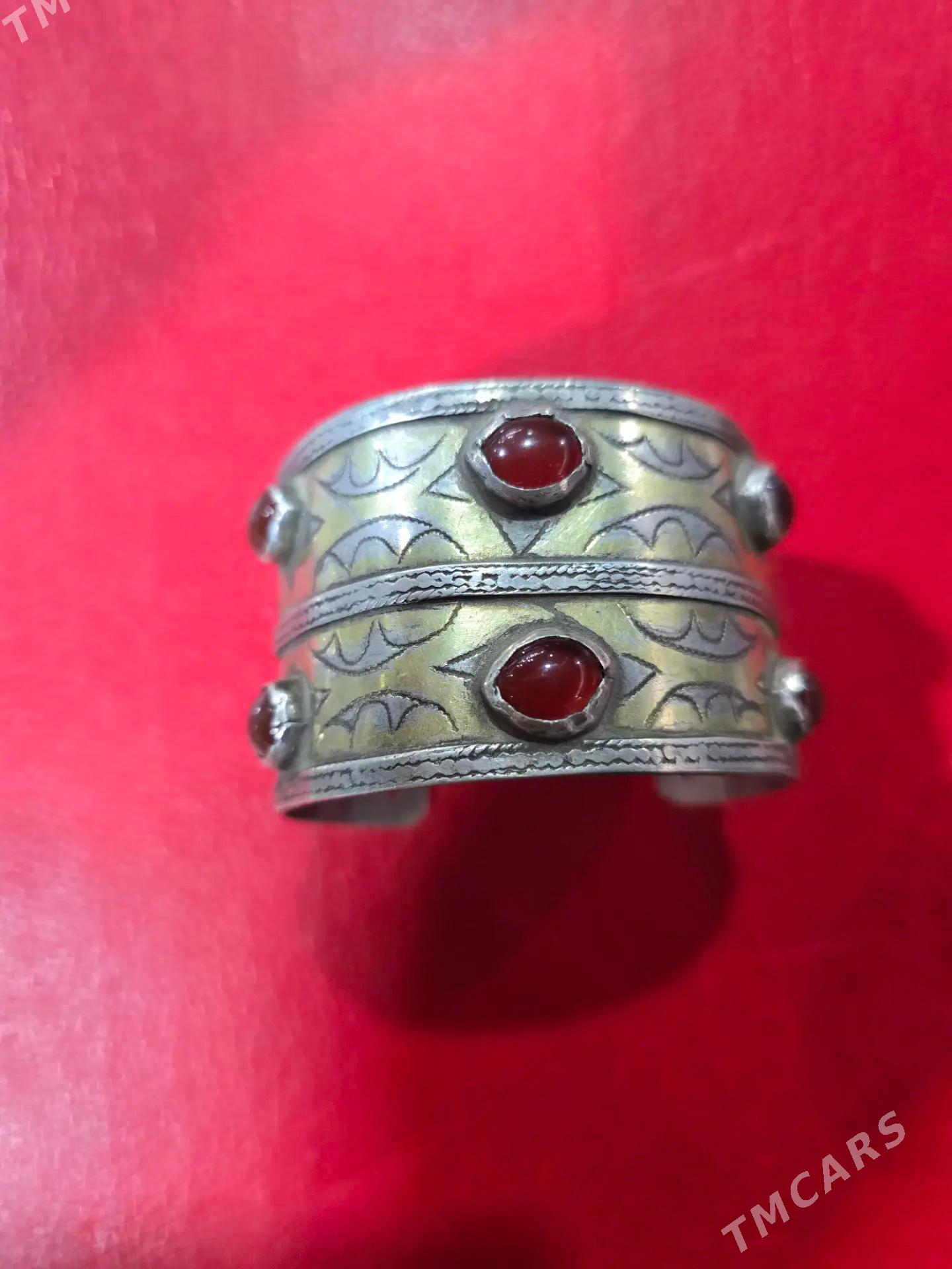 Turkmen Gadymy Bilerzik - Türkmenabat - img 1