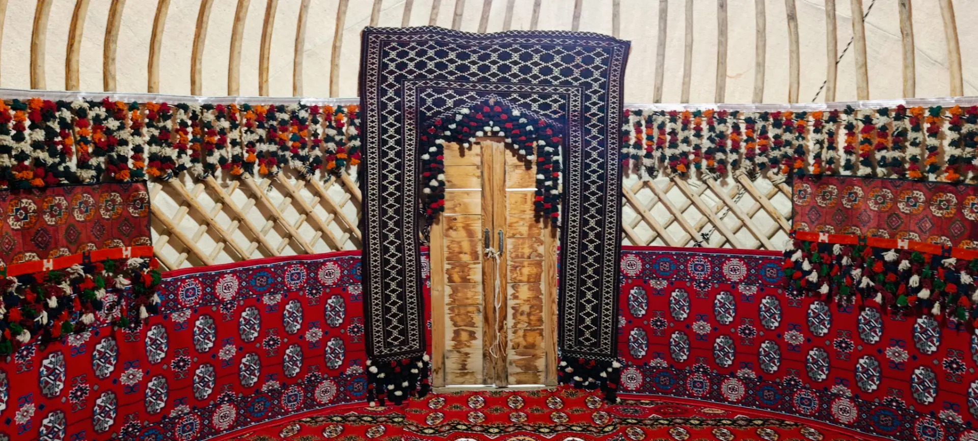 Ak gara òý gamyş - Gökdepe - img 1