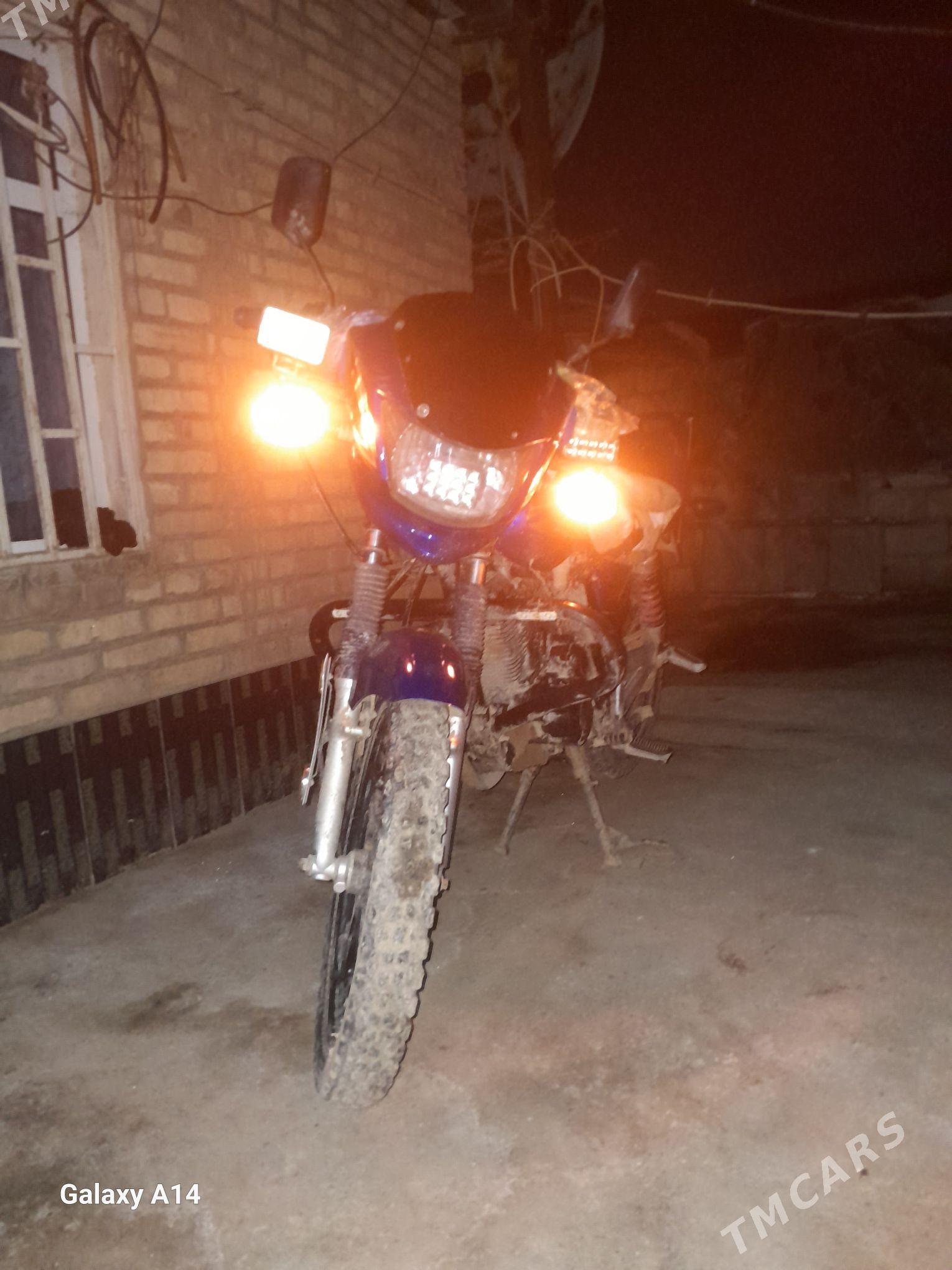 Fekon FK150-8G 2016 - 14 000 TMT - Теджен - img 1