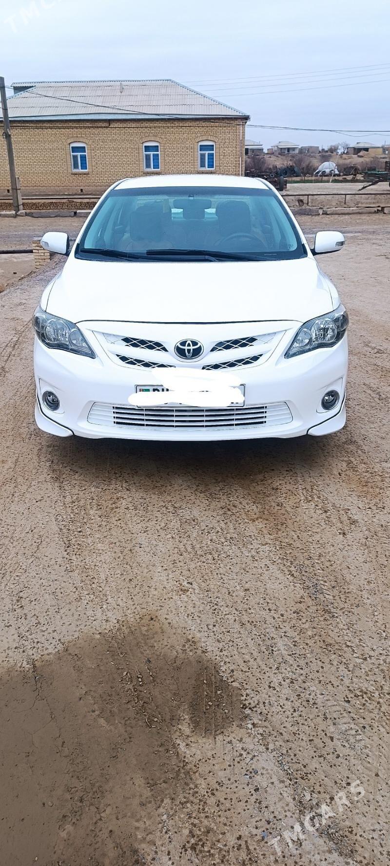 Toyota Corolla 2011 - 160 000 TMT - Ýolöten - img 1