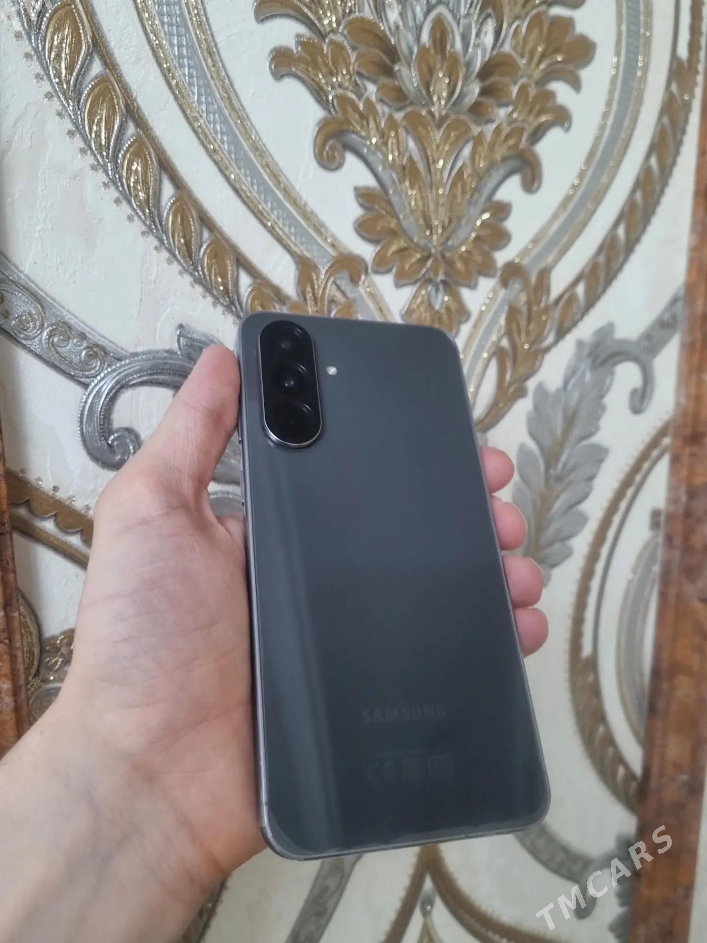 A56 8/128GB 2sim🩵 - Parahat 7 - img 1