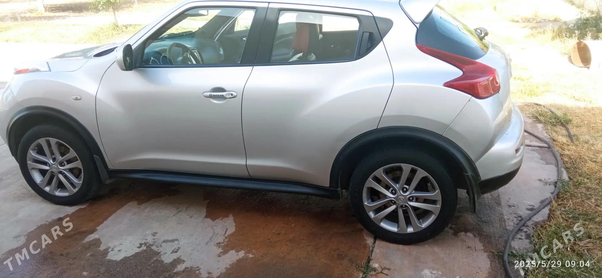 Nissan JUKE 2010 - 150 000 TMT - Анев - img 1