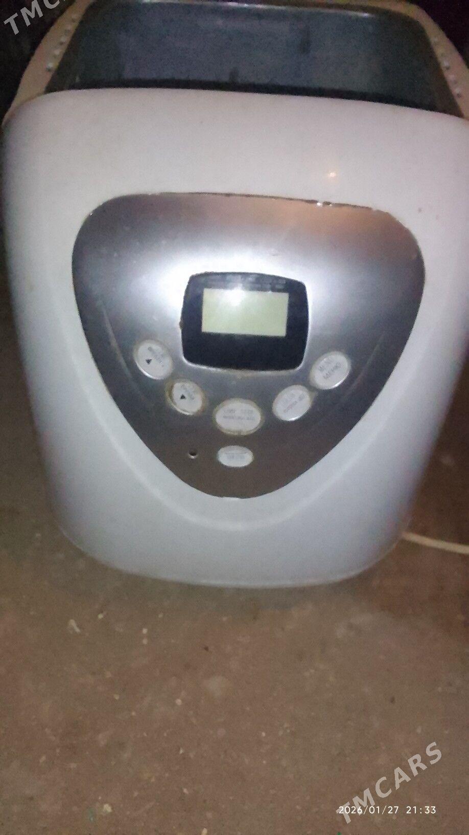 hamyr yuguryan - Туркменбаши - img 1