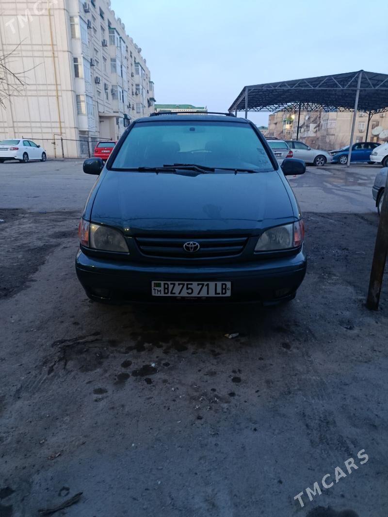 Toyota Sienna 2001 - 170 000 TMT - Türkmenabat - img 1