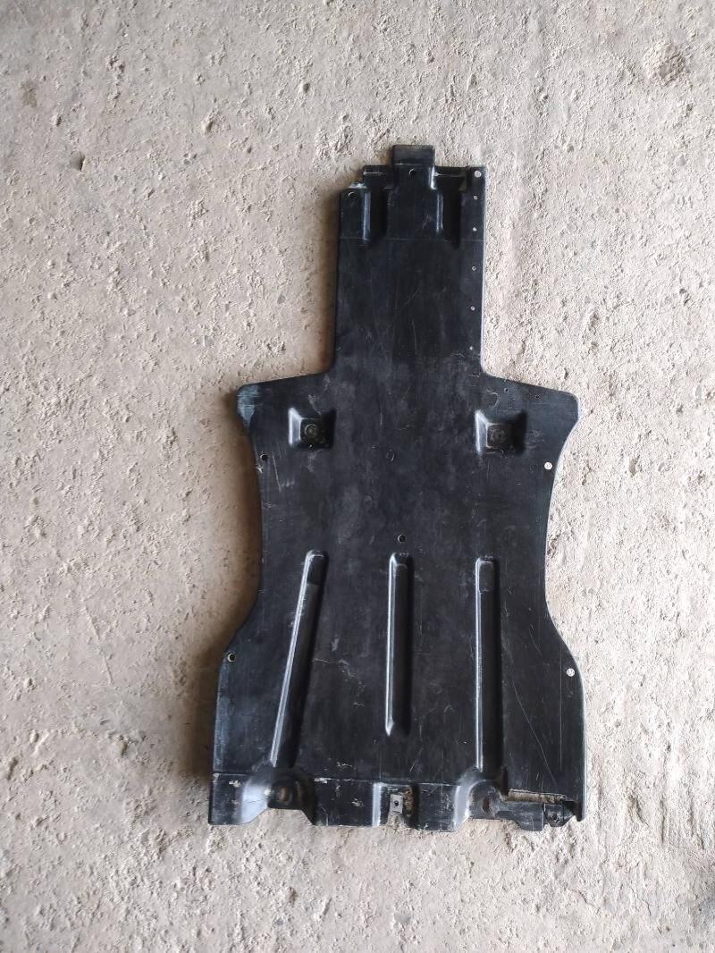 VW Touareg zasita adam 1 000 TMT - Hitrowka - img 1