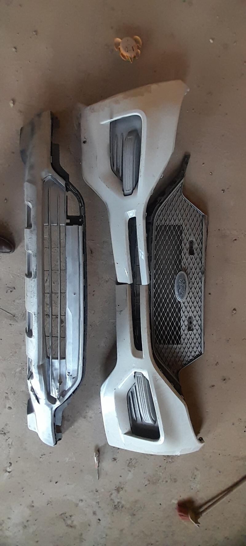 FORD EXPLOWER KUZAWNOY 1 000 TMT - Türkmenabat - img 1