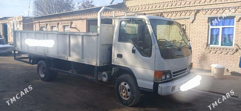 Mitsubishi Canter 2000 - 240 000 TMT - Çärjew - img 1