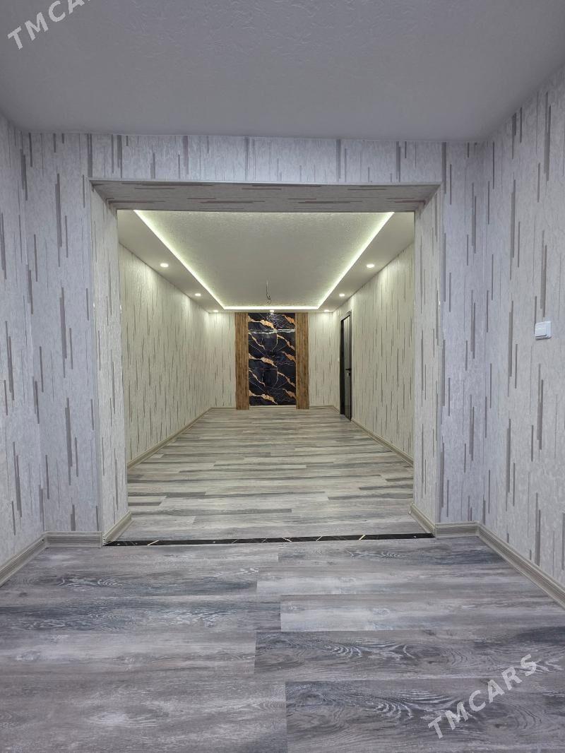 satlyk jay - Mary - img 1