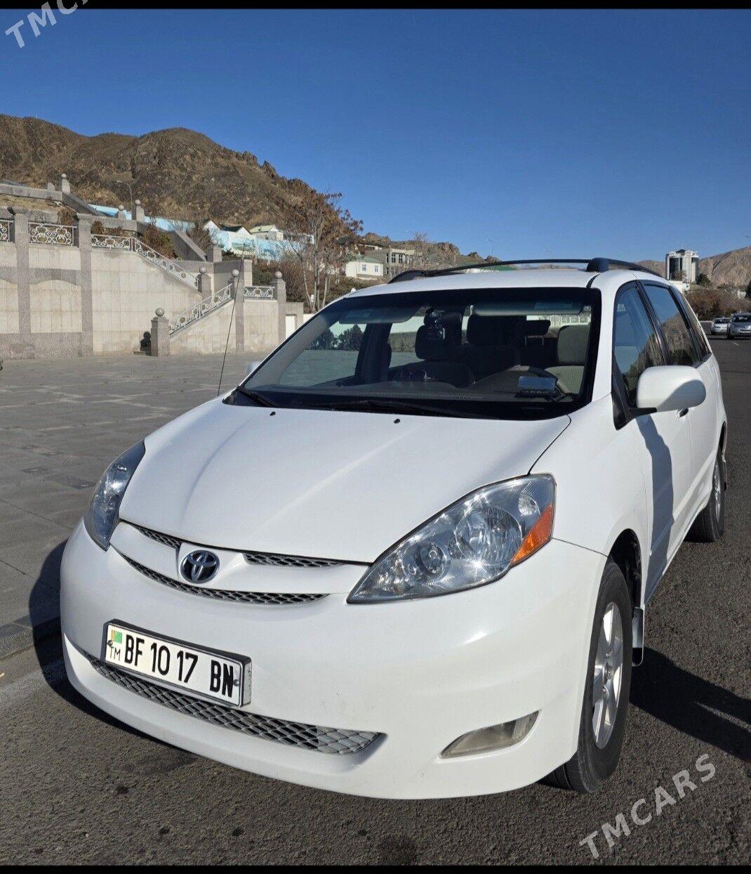 Toyota Sienna 2009 - 270 000 TMT - Türkmenbaşy - img 1