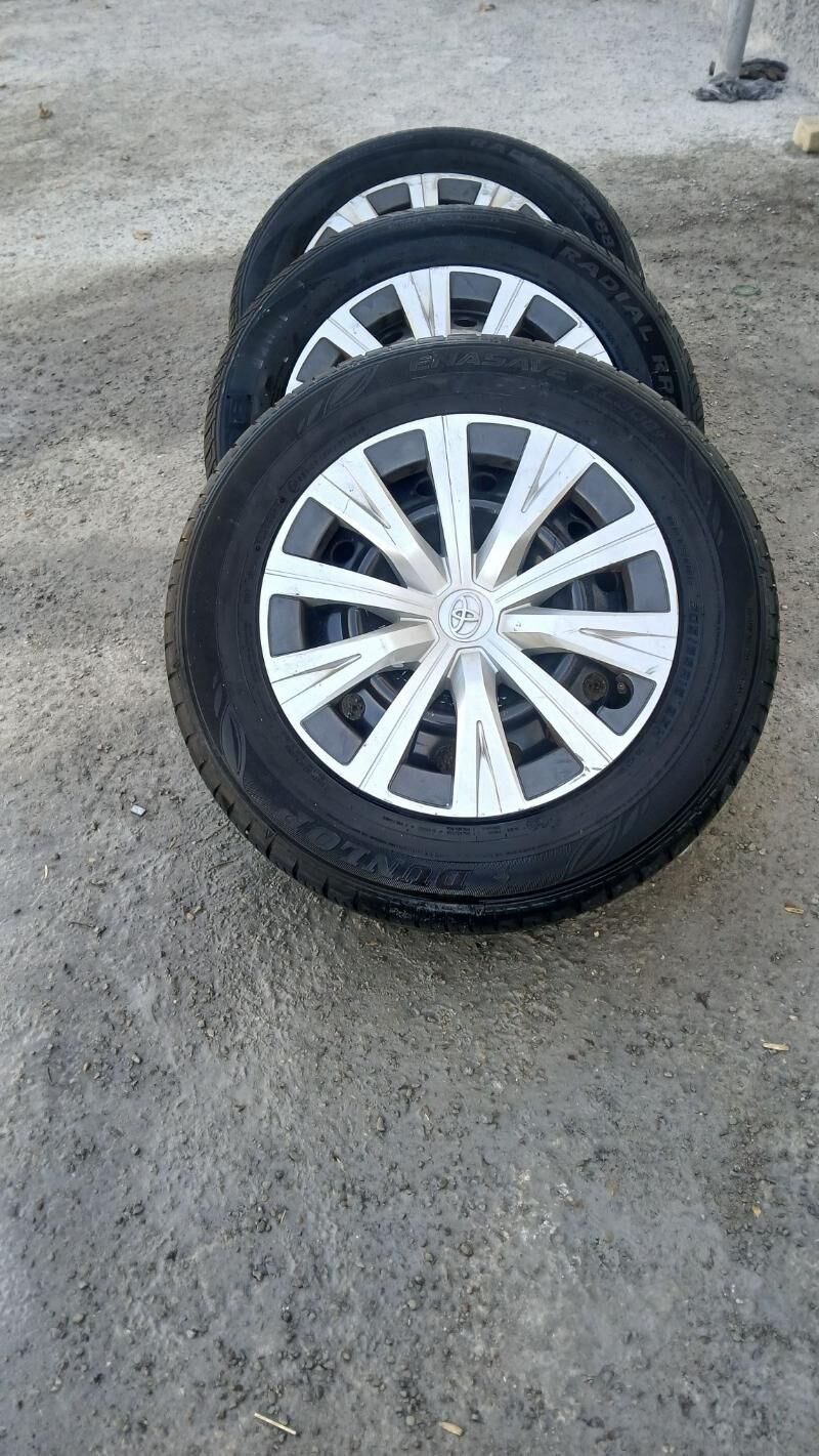 16lyk gara disga kalpak Toyota kemyry 2 500 TMT - Bedew - img 1