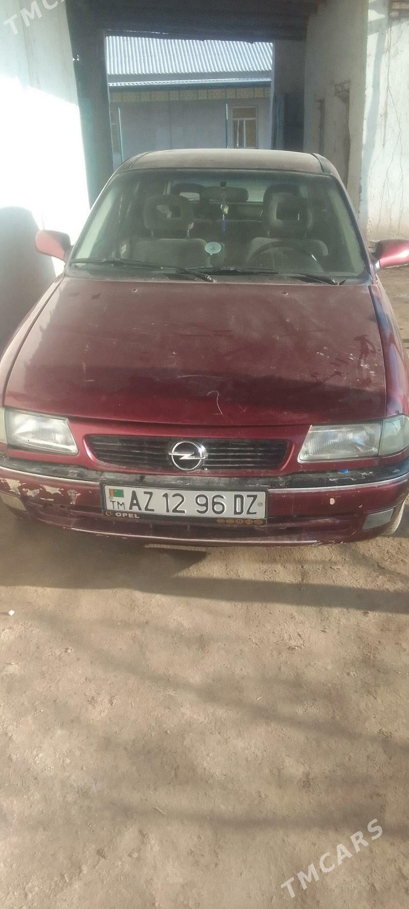 Opel Astra 1993 - 32 000 TMT - Шабатский этрап - img 1
