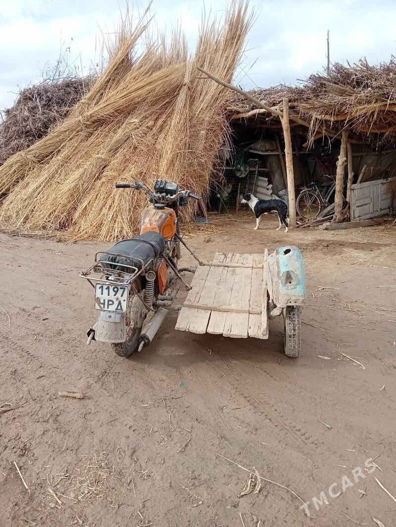 Iž Planeta 4 1998 - 11 000 TMT - Саят - img 1