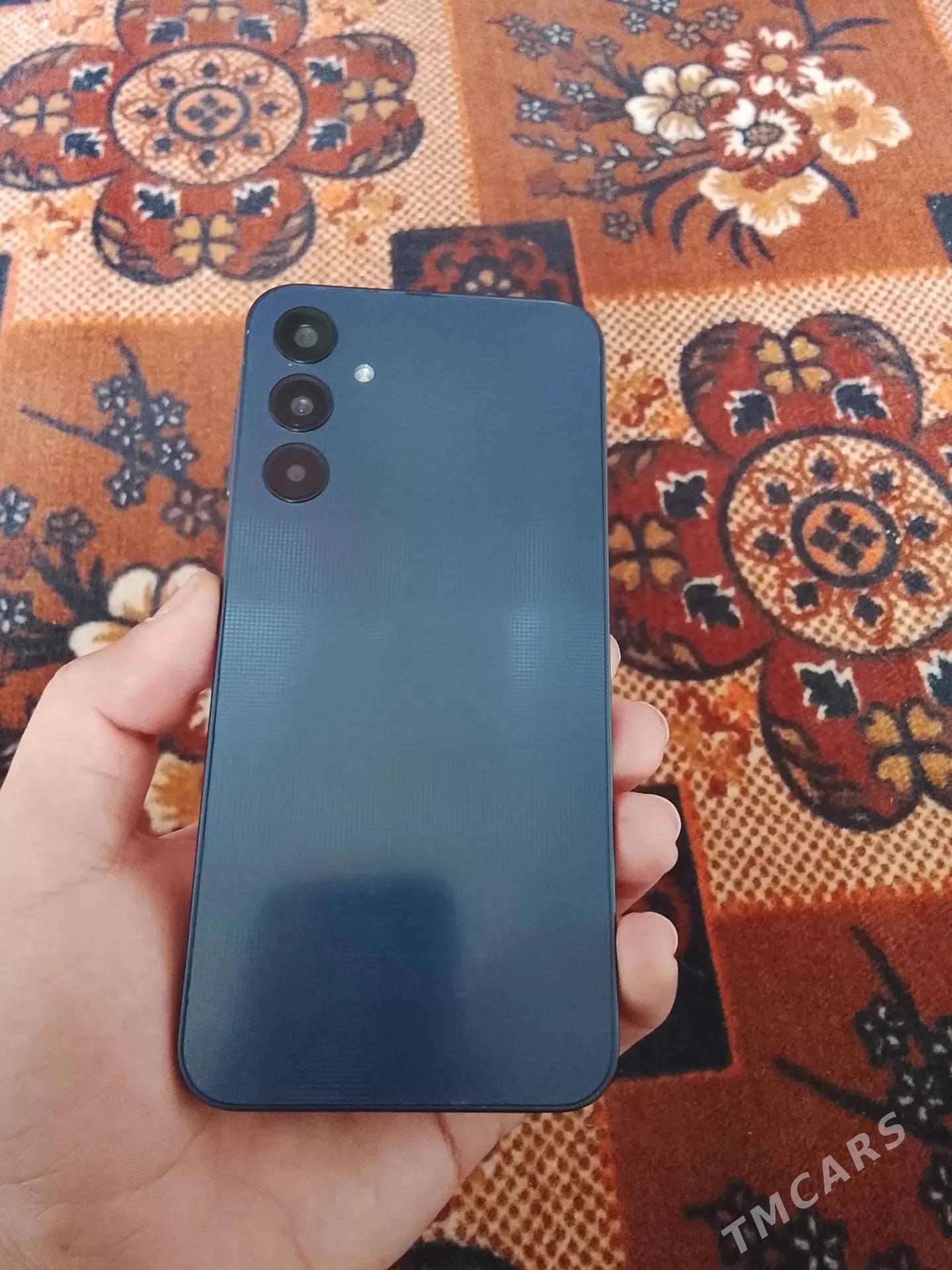 A25 5G - Гурбансолтан Едже - img 1