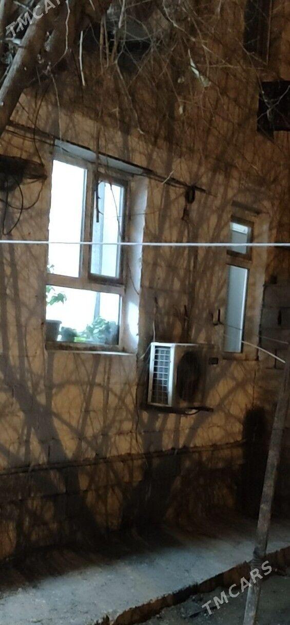 продаю днакомнатная квартиру - Балканабат - img 1