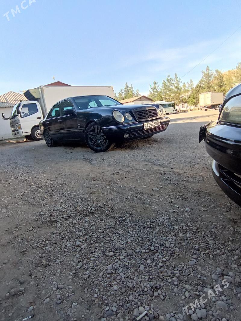 Mercedes-Benz E320 1996 - 140 000 TMT - Balkanabat - img 1