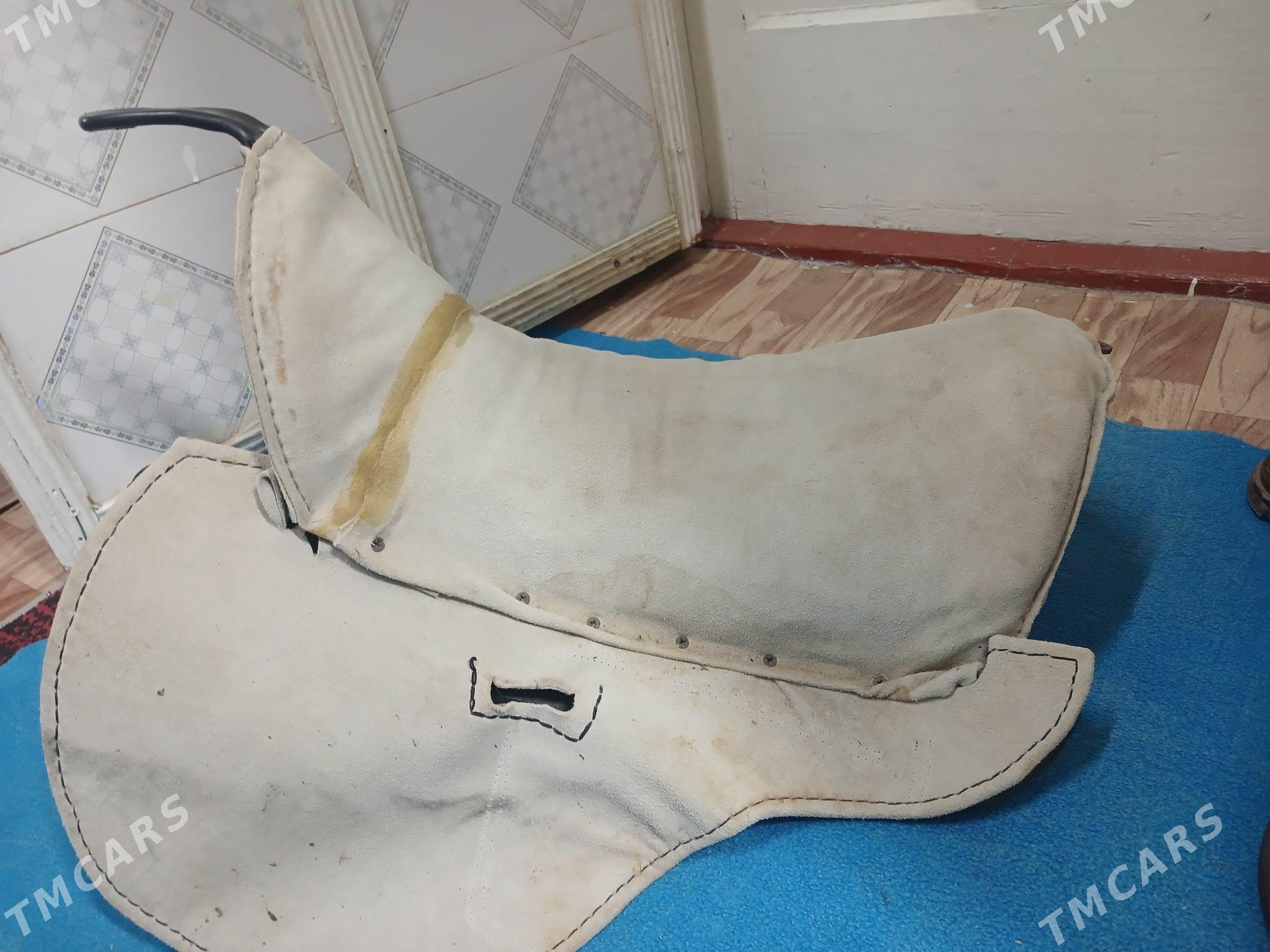 At eyer, седло - Garabogaz - img 1