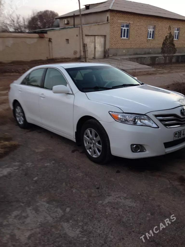 Toyota Camry 2011 - 200 000 TMT - Губадаг - img 1