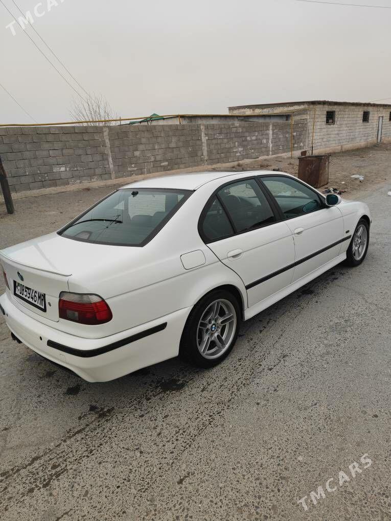 BMW E39 2000 - 120 000 TMT - Векильбазар - img 1