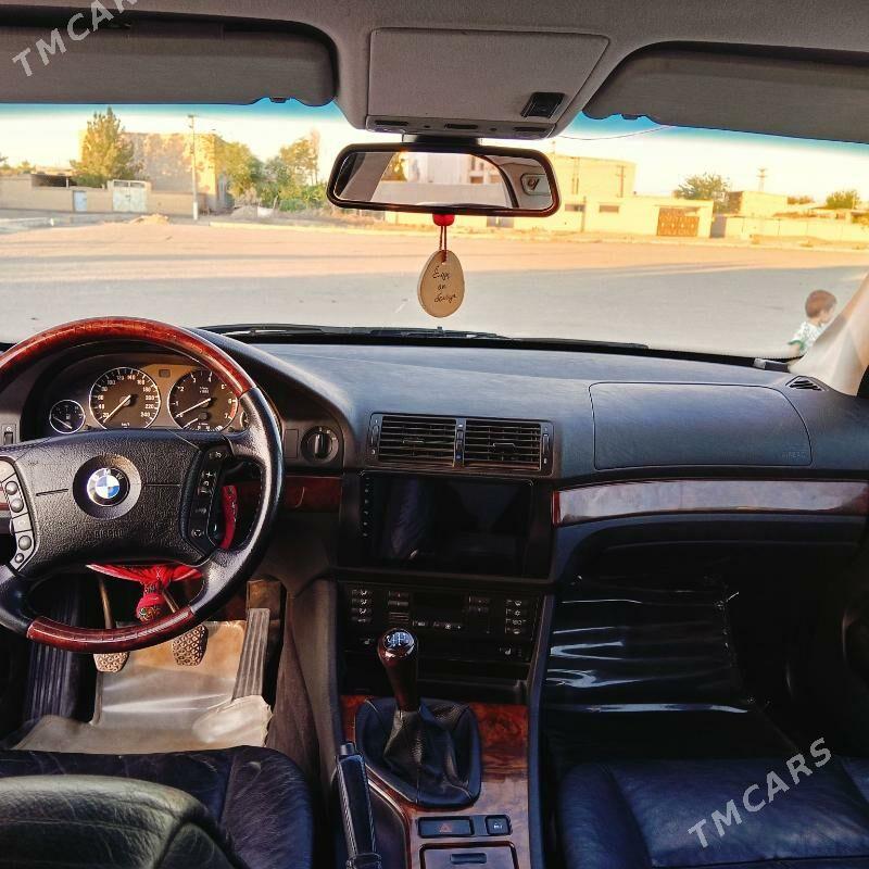 BMW 525 2003 - 130 000 TMT - Дарганата - img 1