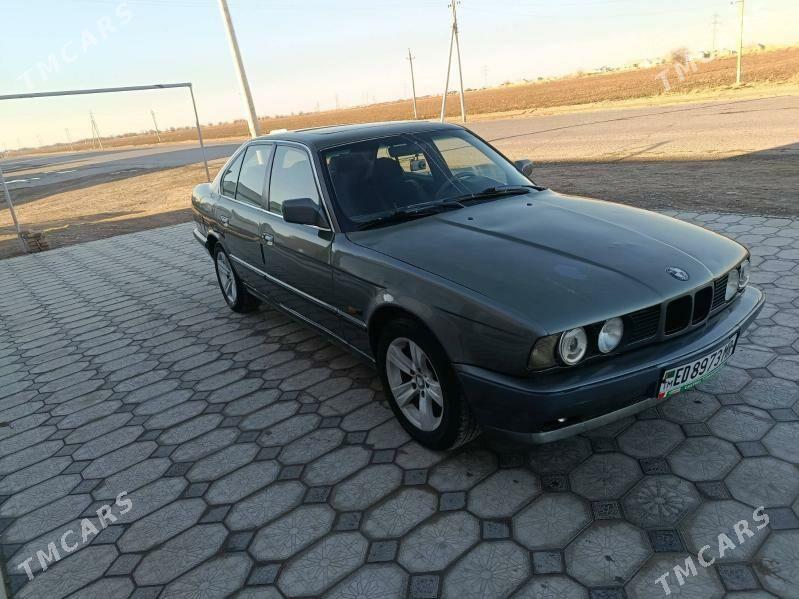 BMW 5 Series 1990 - 50 000 TMT - Mary - img 1