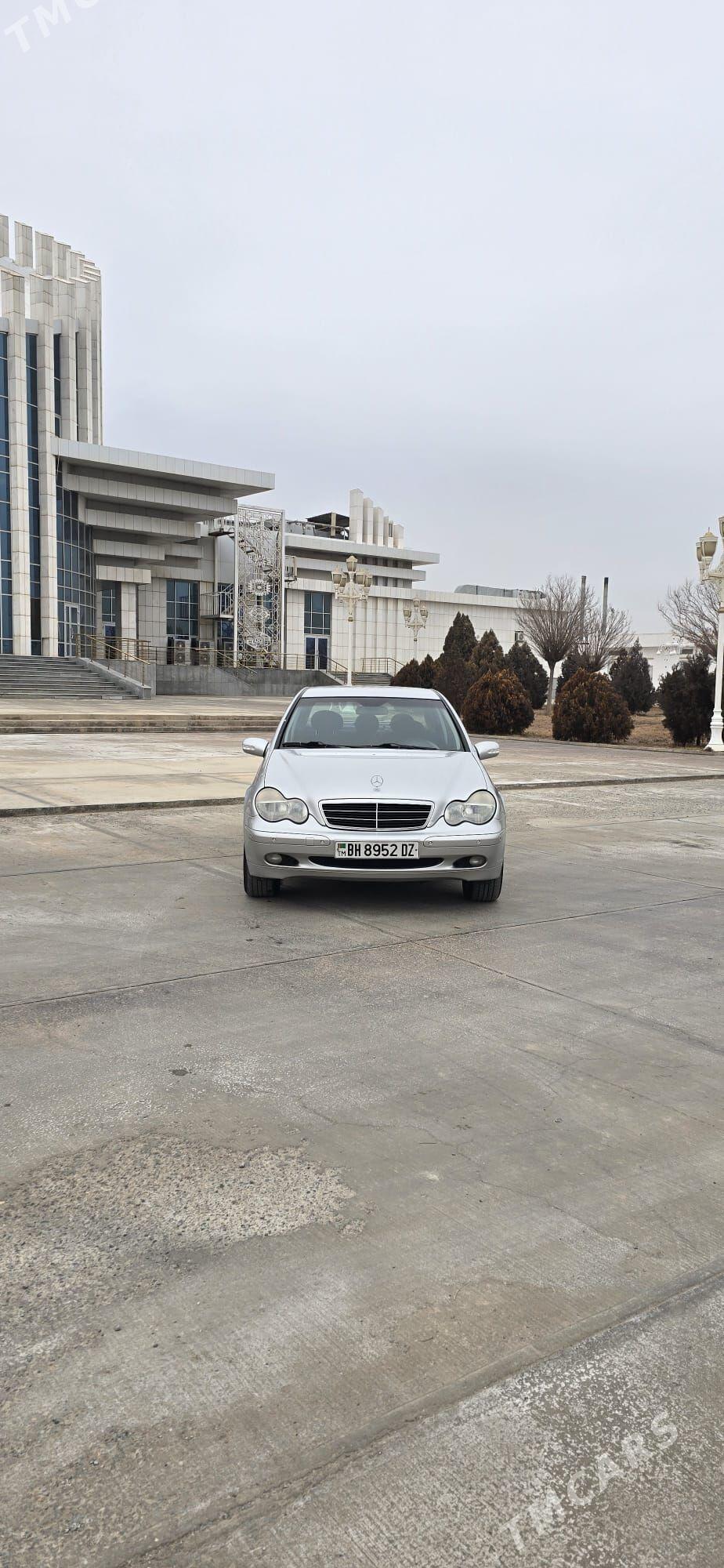 Mercedes-Benz 300E 2003 - 99 000 TMT - Дашогуз - img 1