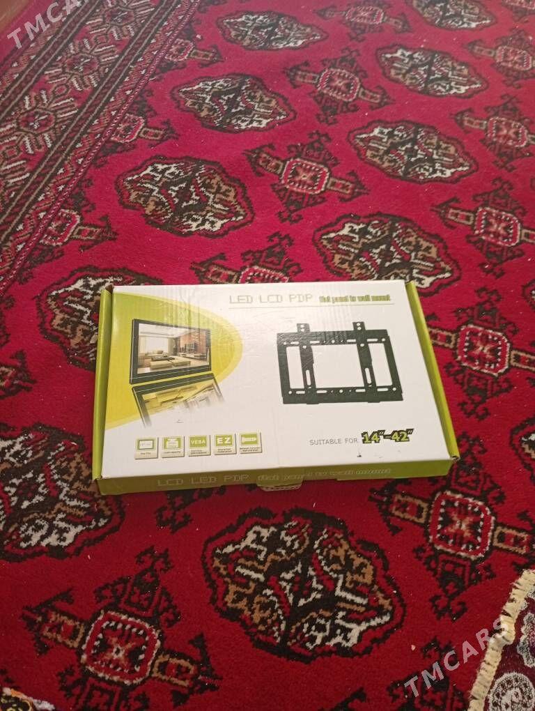 TV pastavka 32lik43lik - Дашогуз - img 1