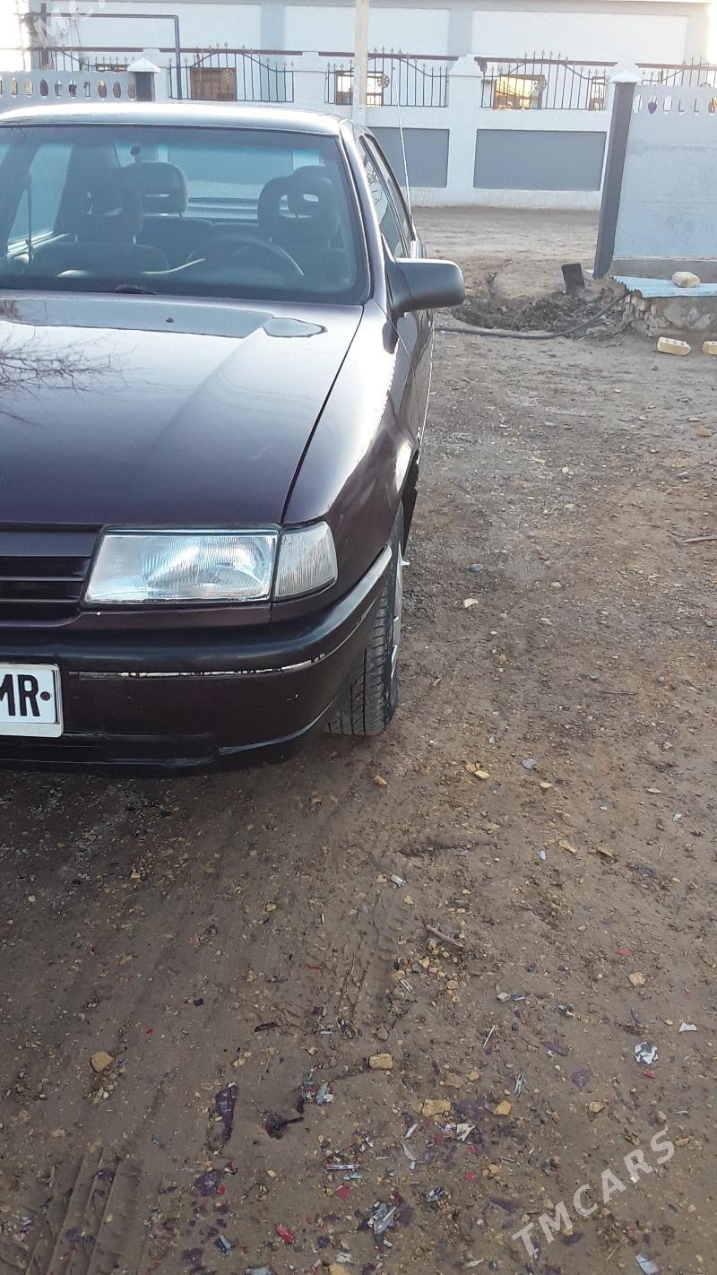 Opel Vectra 1992 - 36 000 TMT - Мары - img 1