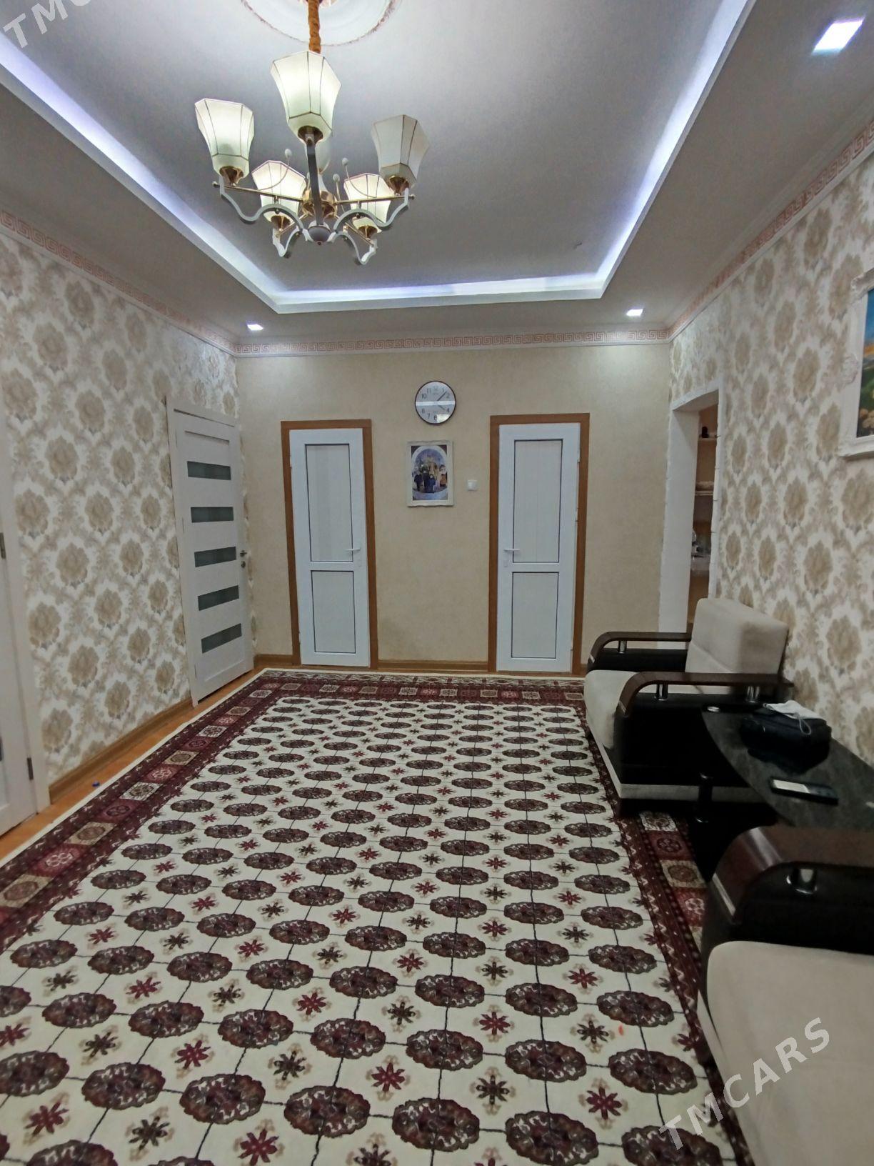 Mir 6 Yubeleýniý - Parahat 6 - img 1