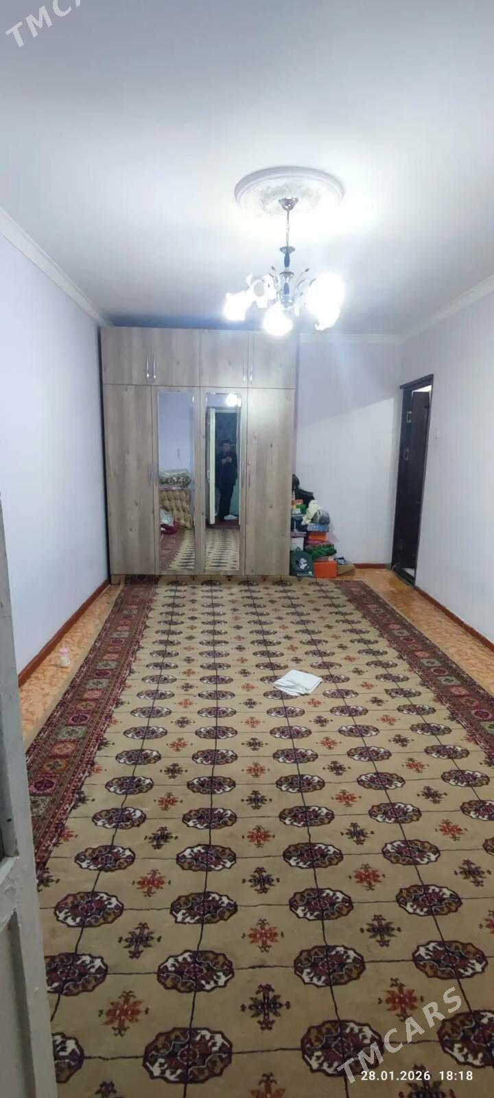 11 mkr 1 komnat - 11 мкр - img 1