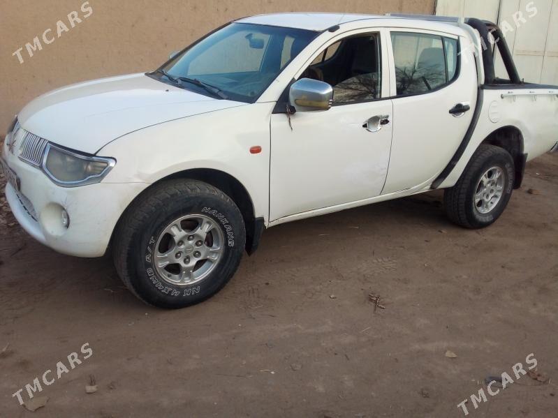 Mitsubishi L200 2007 - 90 000 TMT - Гурбансолтан Едже - img 1