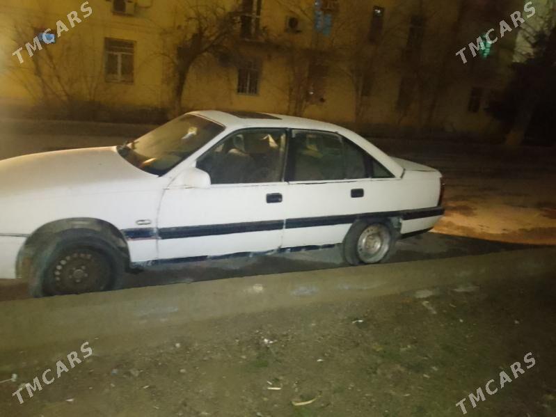Opel Omega 1991 - 3 000 TMT - 30 мкр - img 1