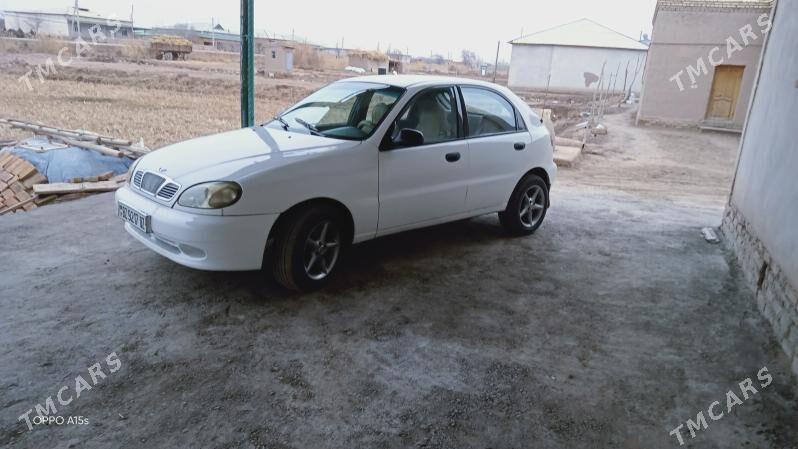 Daewoo Lanos 1999 - 40 000 TMT - Шабатский этрап - img 1