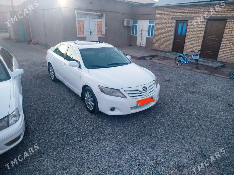 Toyota Camry 2011 - 178 000 TMT - Бабадайхан - img 1