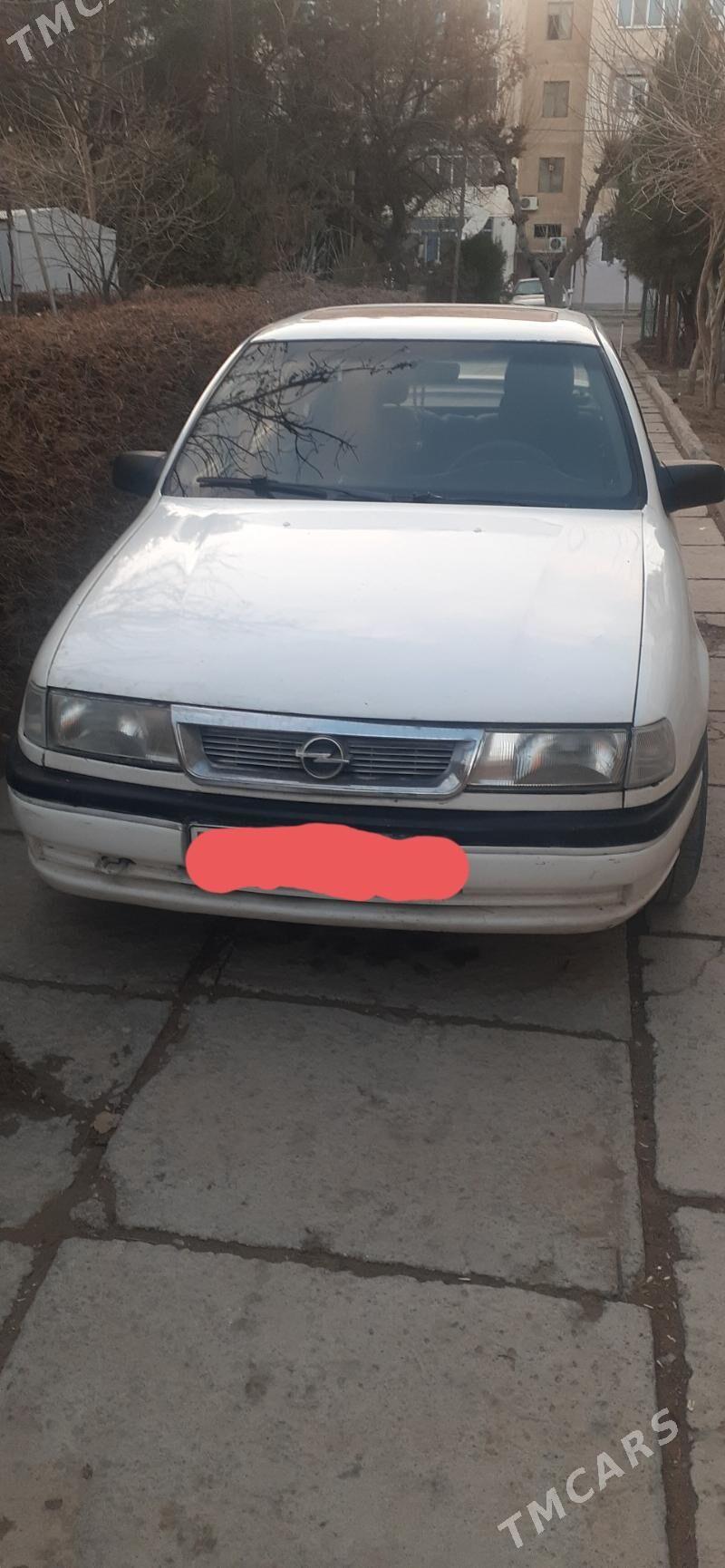 Opel Vectra 1994 - 35 000 TMT - Сейди - img 1