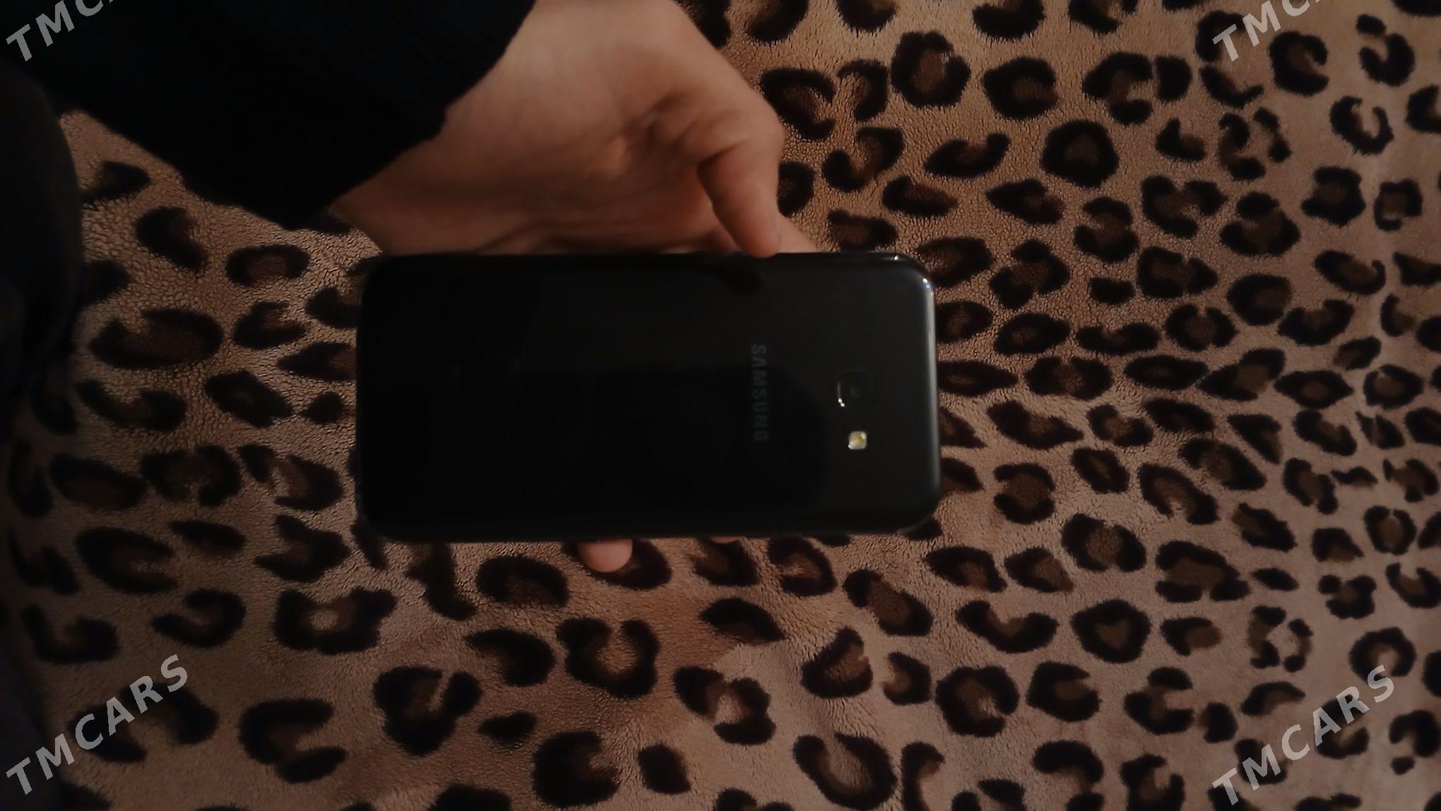 Samsung A7 2017 - Mary - img 1