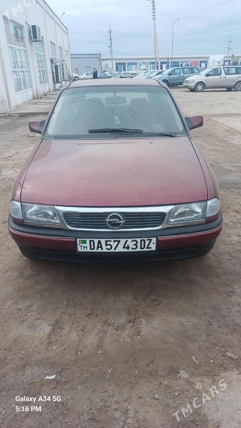 Opel Astra 1992 - 36 000 TMT - Гурбансолтан Едже - img 1