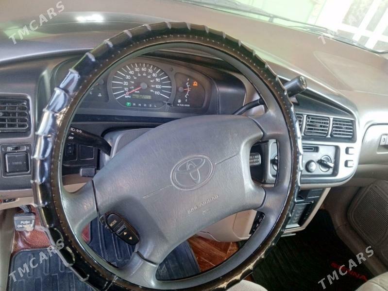 Toyota Sienna 1998 - 155 000 TMT - етр. Туркменбаши - img 1