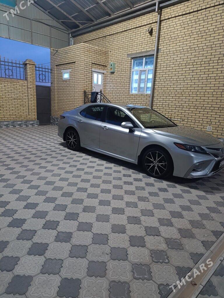 Toyota Camry 2022 - 330 000 TMT - Baýramaly - img 1