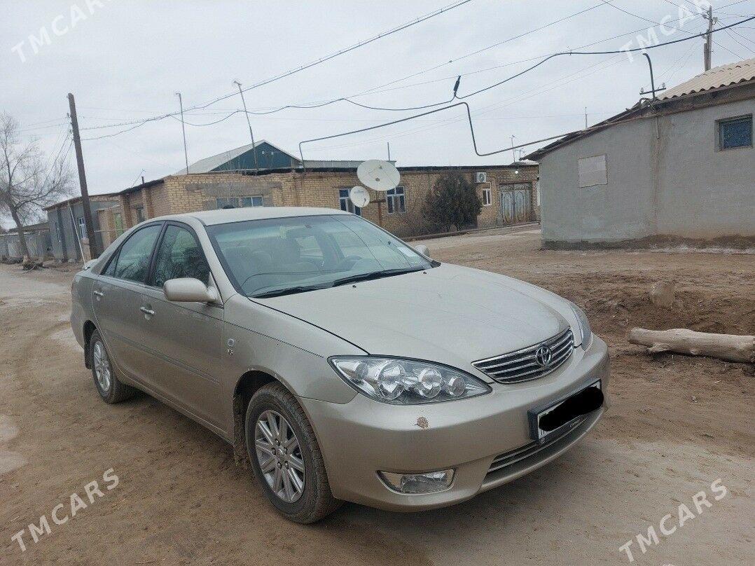 Toyota Camry 2004 - 200 000 TMT - Köneürgenç - img 1